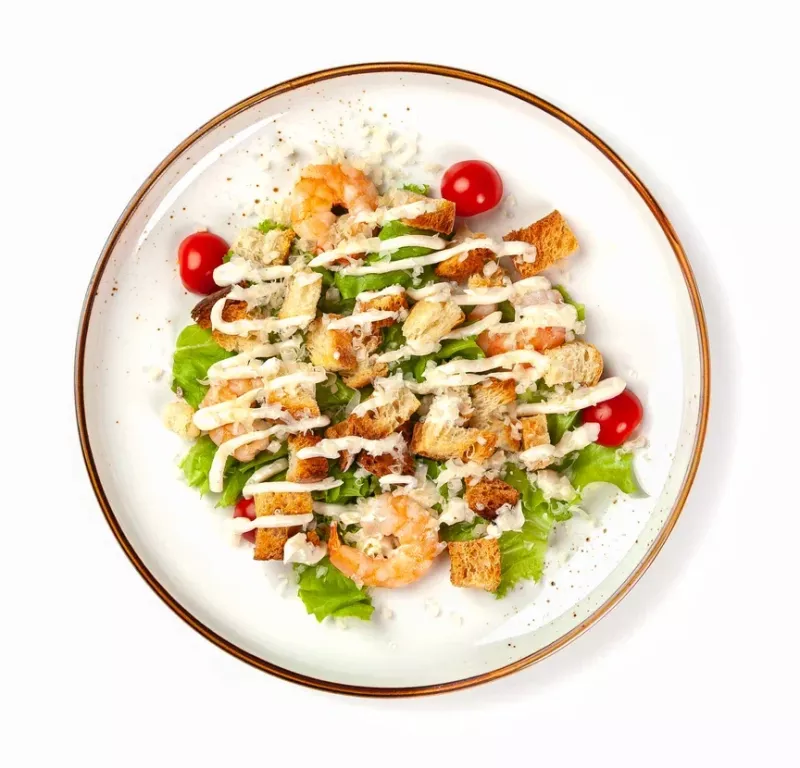 Салат цезарь с креветками — заказать с доставкой в Добрянке